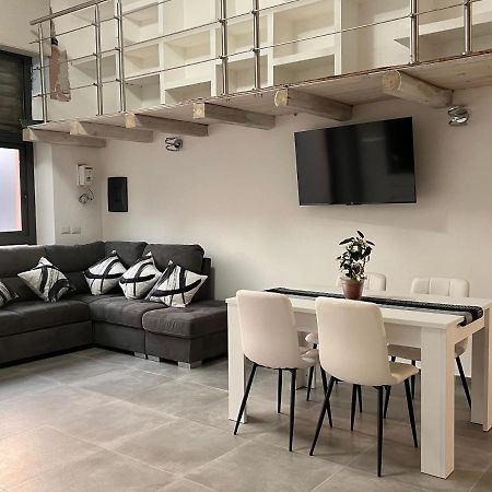 Апартаменти Urban Charme Loft Доргалі Екстер'єр фото